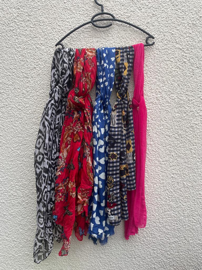 Sjaals 5 stuks, Kleding | Dames, Mutsen, Sjaals en Handschoenen, Ophalen of Verzenden, Zo goed als nieuw, Maat 46/48 (XL) of groter
