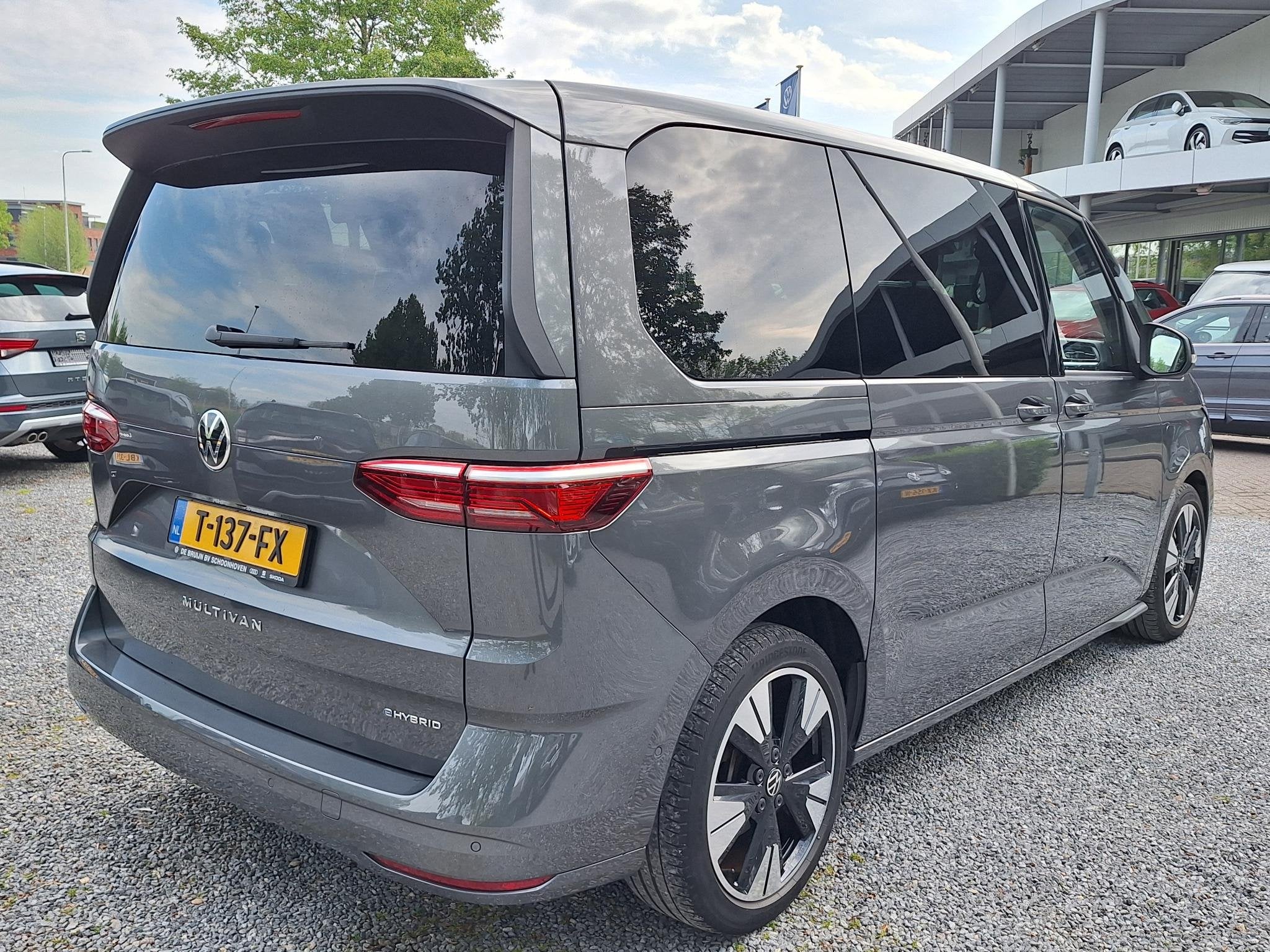 Volkswagen T7 Multivan Hybrid DSG 7p Energetic (Pano,Camera,, 12 maanden, Stof, 7 stoelen, Hybride Elektrisch/Benzine