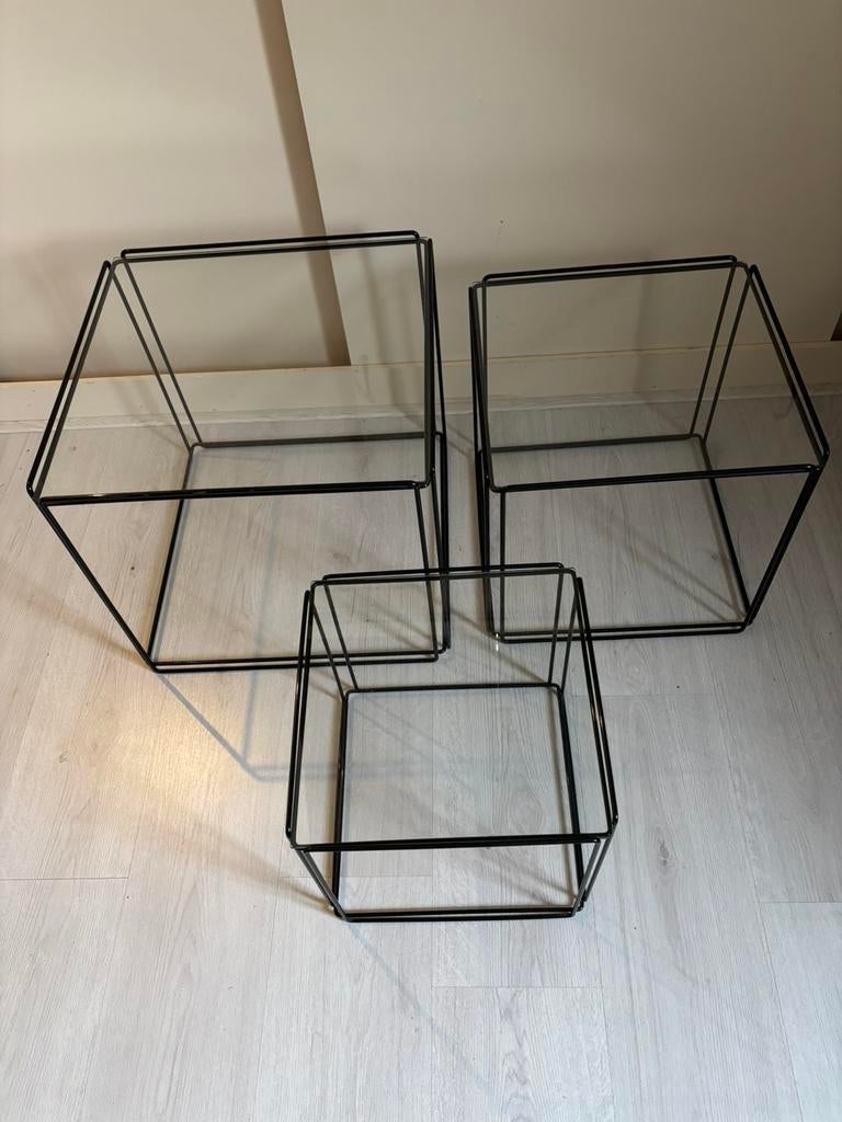 Max Sauze Isocele bijzettafeltjes set, Huis en Inrichting, Tafels | Bijzettafels, Minder dan 55 cm, Gebruikt, Rond, Glas