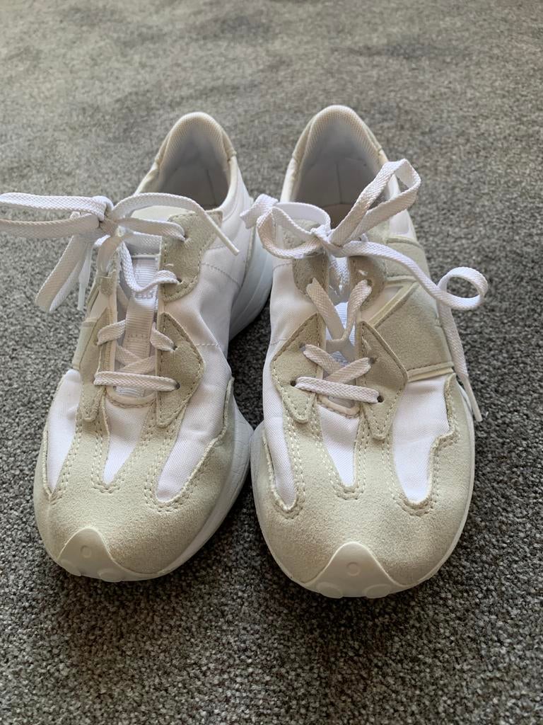New Balance schoenen mt 35,5, Ophalen of Verzenden, Zo goed als nieuw, Jongen of Meisje, Sportschoenen