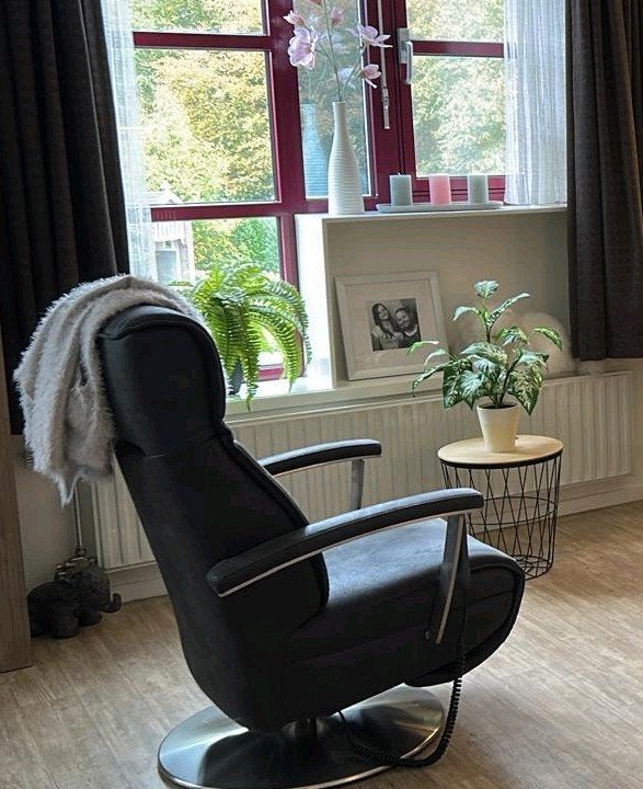 luxe sta op fauteuil van Prominent type Stockholm, Ophalen, Minder dan 75 cm, Zo goed als nieuw, Stof