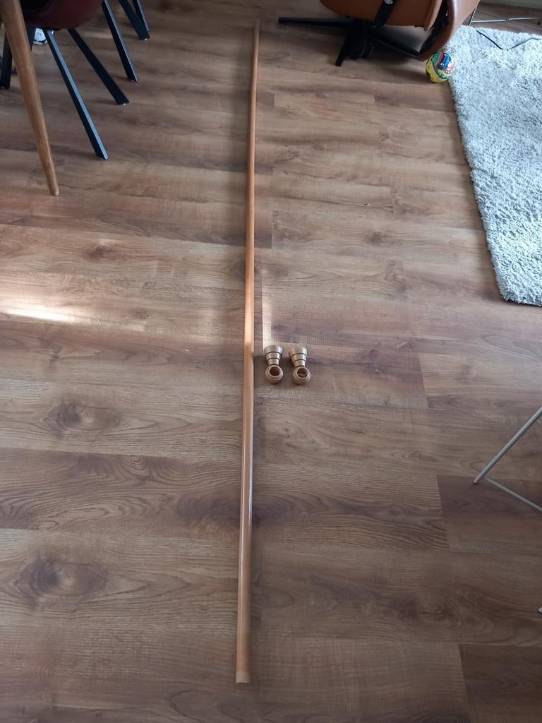Houten gordijnroede met ringen - 280 cm(2 stuk), Gebruikt, Bruin, Ophalen of Verzenden, 200 cm of meer