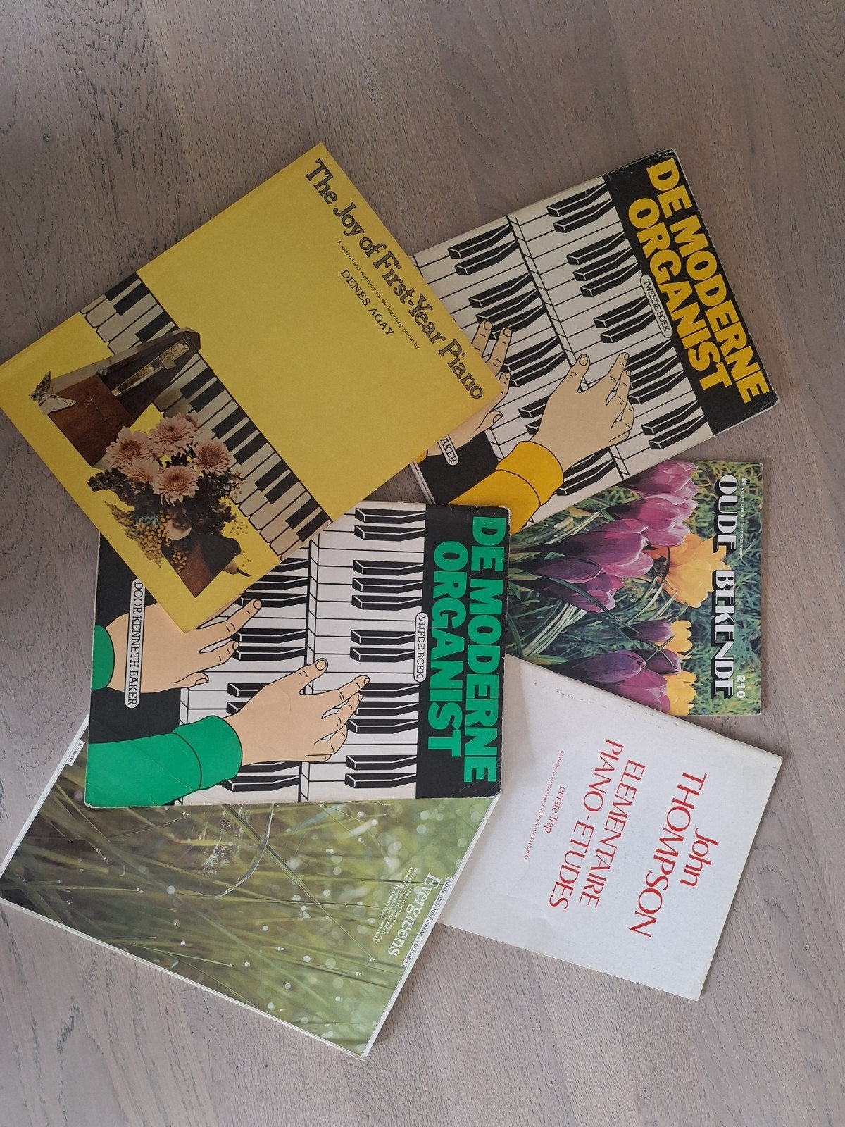 Diverse pianoboeken: lesboeken en bladmuziek, Muziek en Instrumenten, Bladmuziek, Gebruikt, Orgel, Overige genres, Les of Cursus