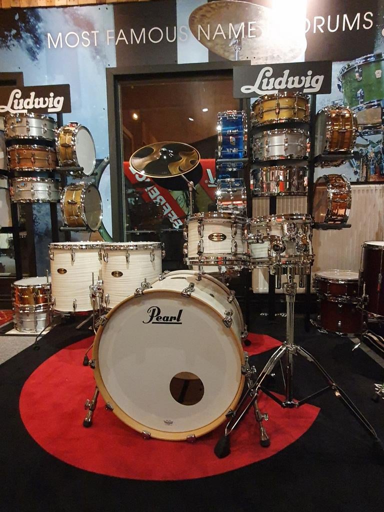 Pearl Master maple gum: 5pcs shellset. Interessante prijs., Muziek en Instrumenten, Drumstellen en Slagwerk, Nieuw, Pearl, Ophalen of Verzenden