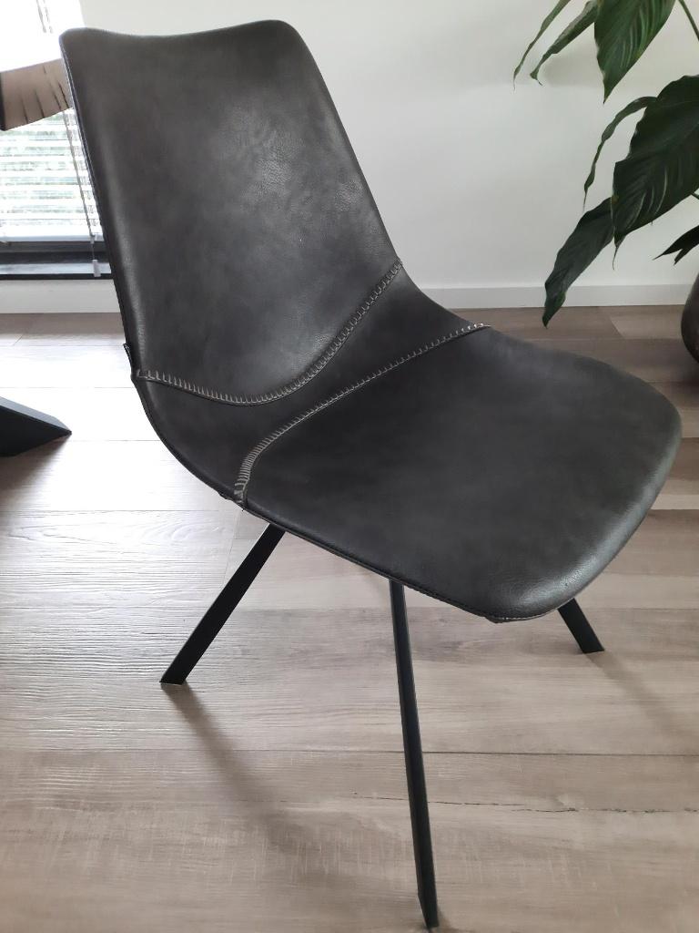 Eetkamerstoel merk Goossens model Point 4x, Huis en Inrichting, Stoelen, Ophalen, Zo goed als nieuw, Vier, Grijs
