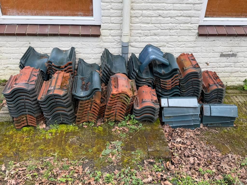 Koramiek dakpannen ong 9 m2, Doe-het-zelf en Verbouw, Dakpannen en Dakbedekking, Ophalen, Steen of Klei, Blauw, 5 tot 10 m²