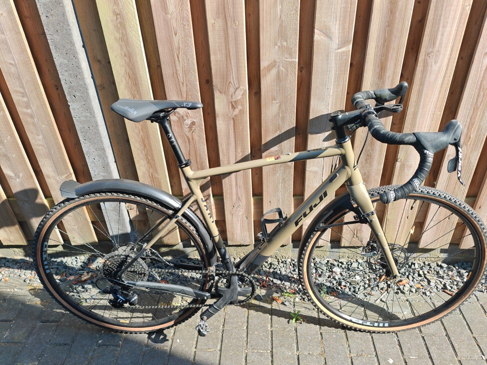 Fuji Jari 1.5 Gravelbike, maat M- Zo goed als nieuw, Fietsen en Brommers, 28 inch, Zo goed als nieuw, Meer dan 20 versnellingen