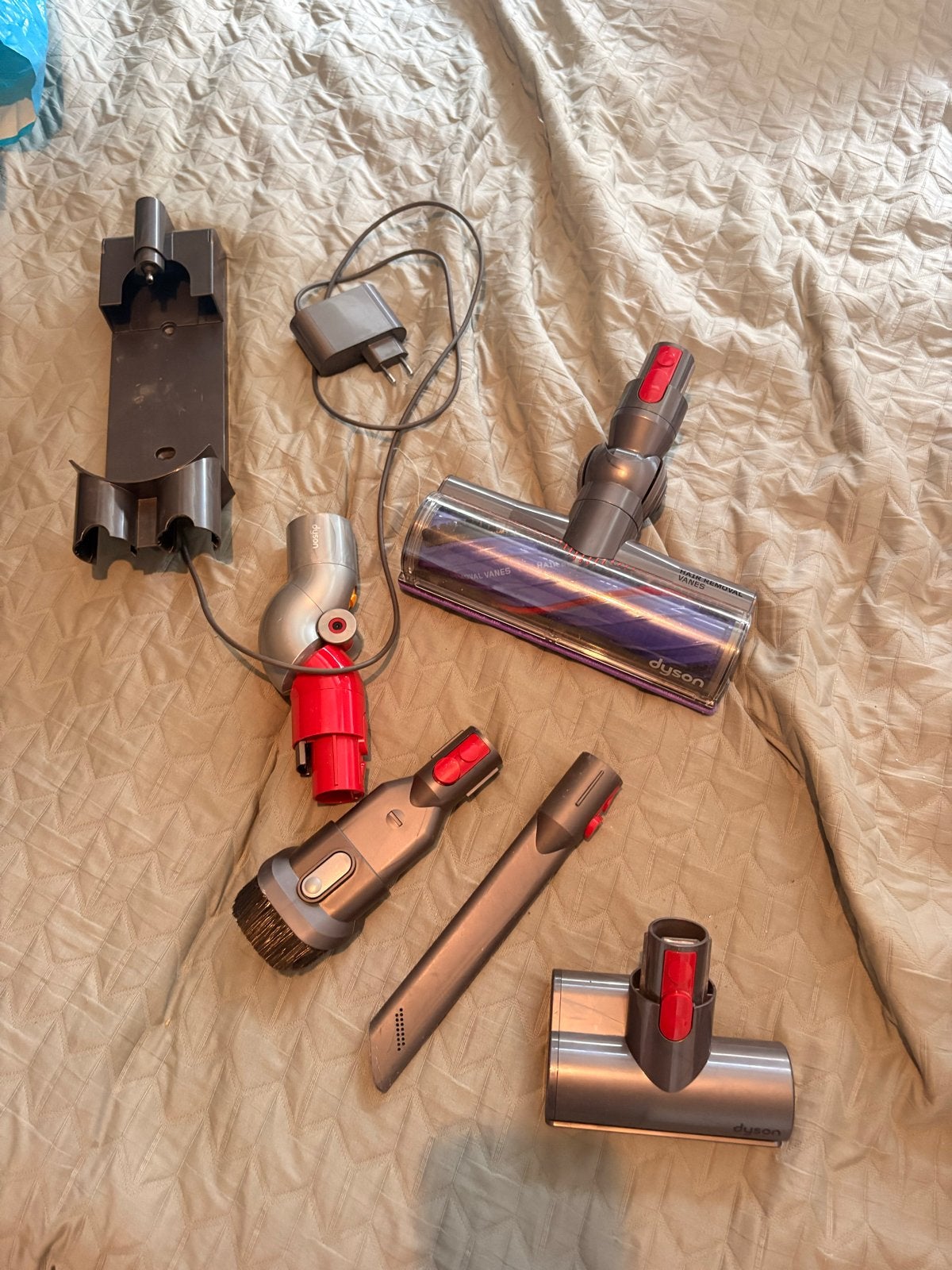 Dyson V8 Stofzuiger Onderdelen en Accessoires, Gebruikt, Draadloos, Ophalen of Verzenden, Dyson