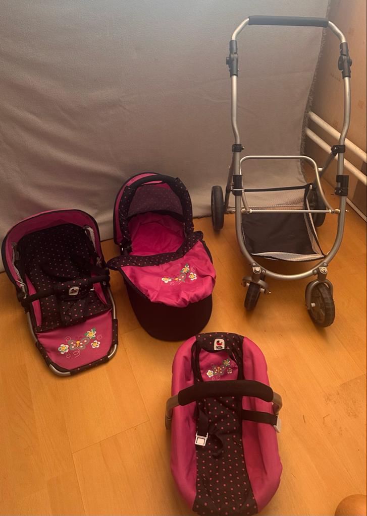 Roze poppenwagen Bayer Chic 3-in-1 met reiswieg en autostoel, Kinderen en Baby's, Speelgoed | Poppen, Ophalen, Gebruikt, Overige typen