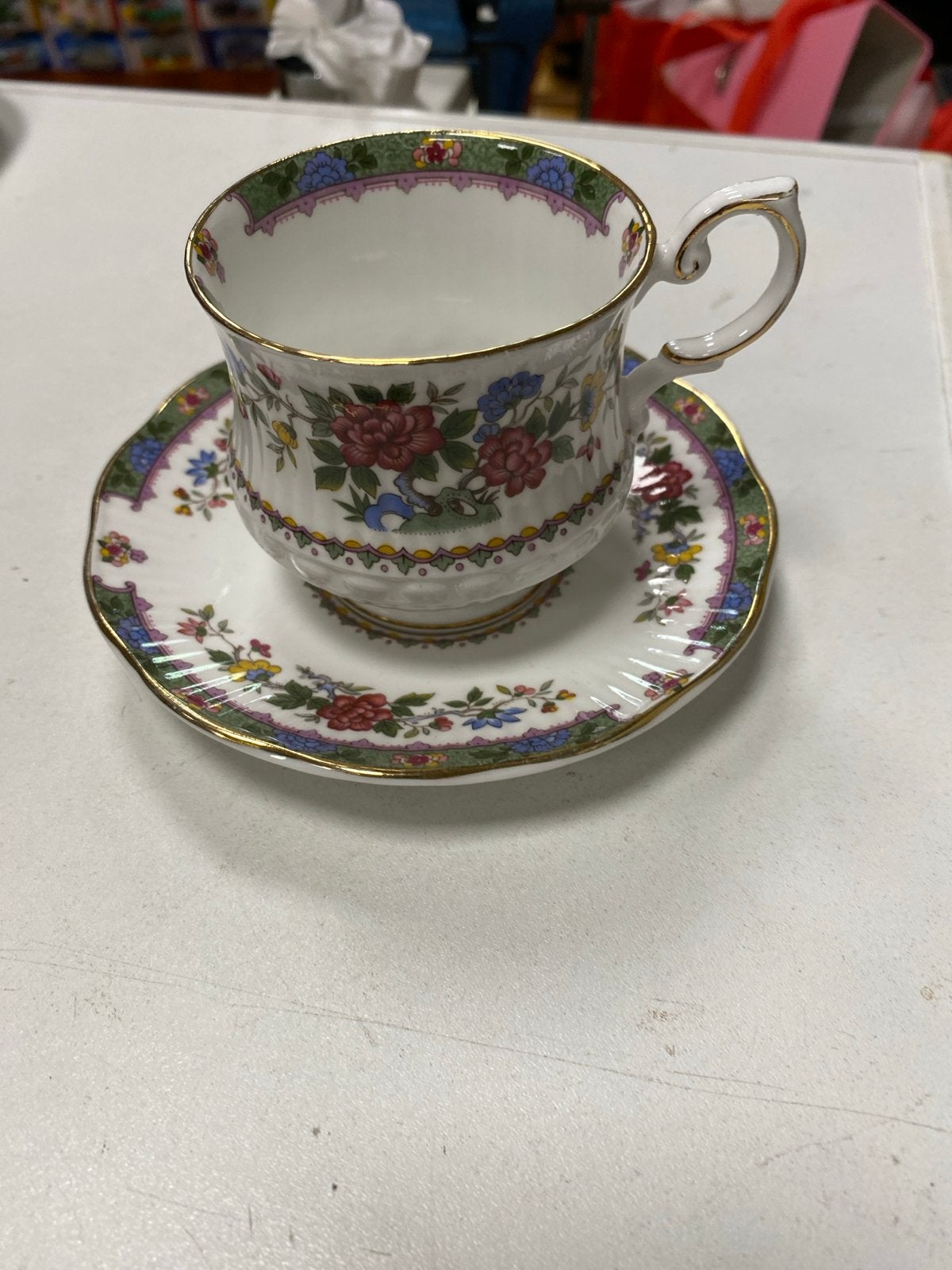 Queen's Rosina China Flower of Amaran kop en schotel, Antiek en Kunst, Ophalen of Verzenden