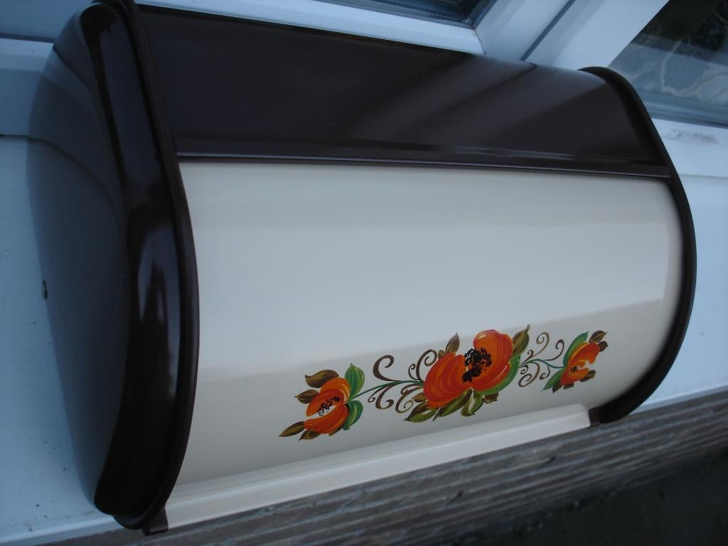 retro broodtrommel / bruin beige met oranje bloem, Ophalen, Huis en Inrichting