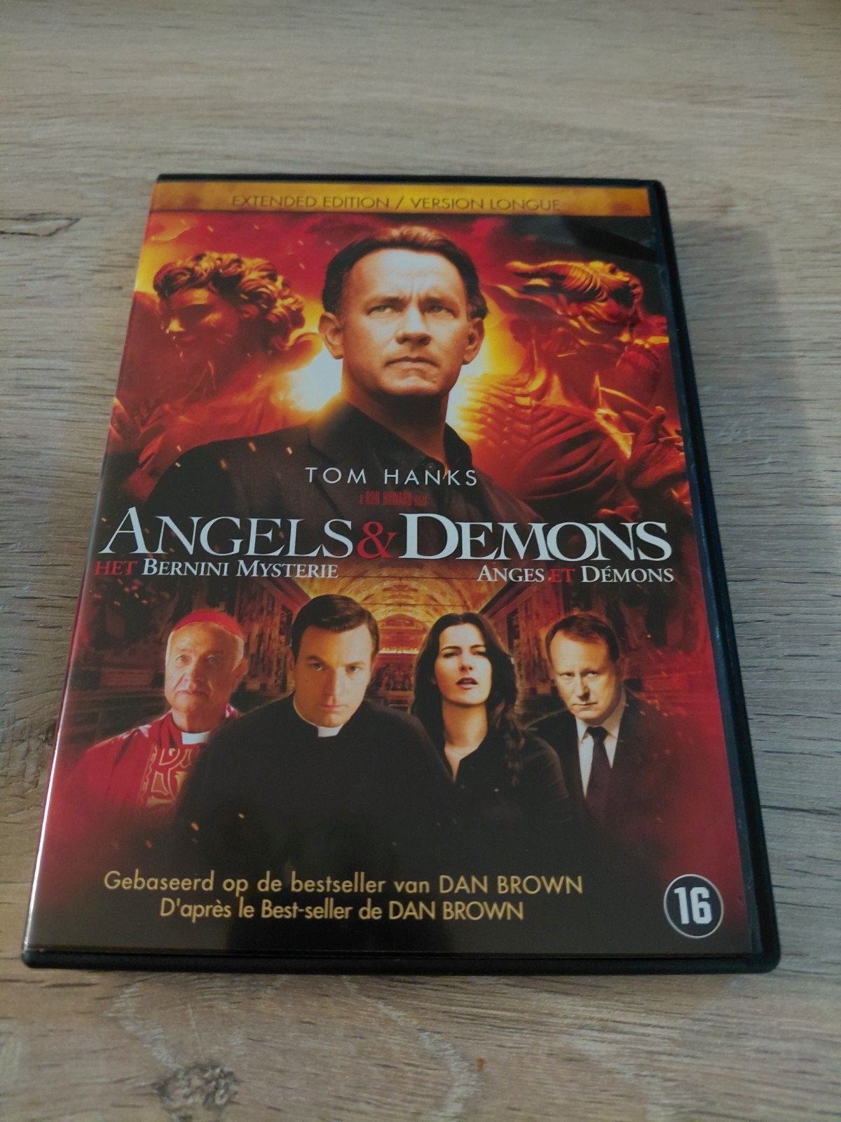 Angels & Demons, Vanaf 16 jaar, Ophalen, Zo goed als nieuw