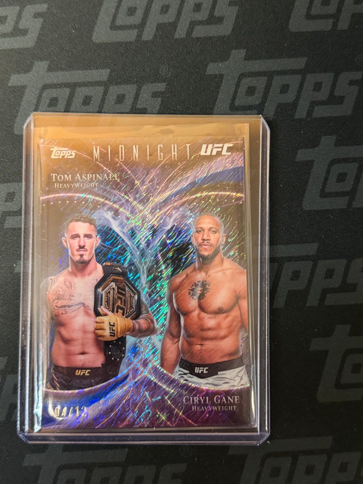Topps Midnight UFC Tom Aspinall & Ciryl Gane /12, Ophalen, Zo goed als nieuw, Overige sporten, Spelerskaart