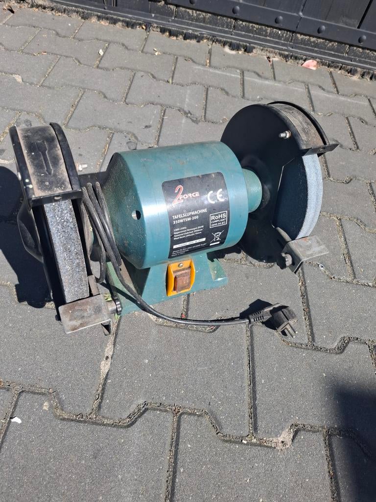 2Force Tafelslijpmachine 350W - Goede staat, Ophalen of Verzenden, Gebruikt, Minder dan 700 watt, Werkbankslijpmachine