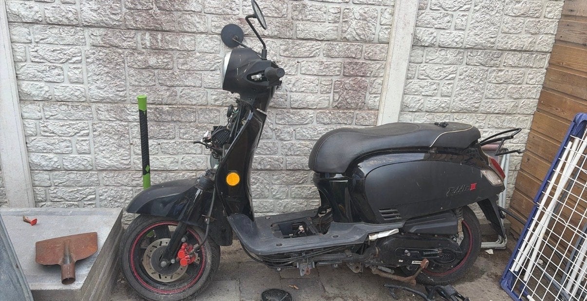 Sym Fiddle II scooter - Zwart, defect, Fietsen en Brommers, Ophalen, Gebruikt, Benzine, SYM