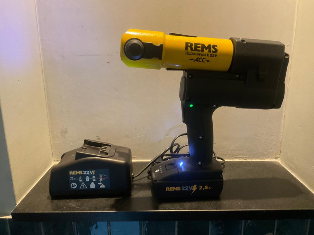 Rems Perstang 2025 nieuw met  Persbek, Ophalen of Verzenden, Zo goed als nieuw, Boormachine