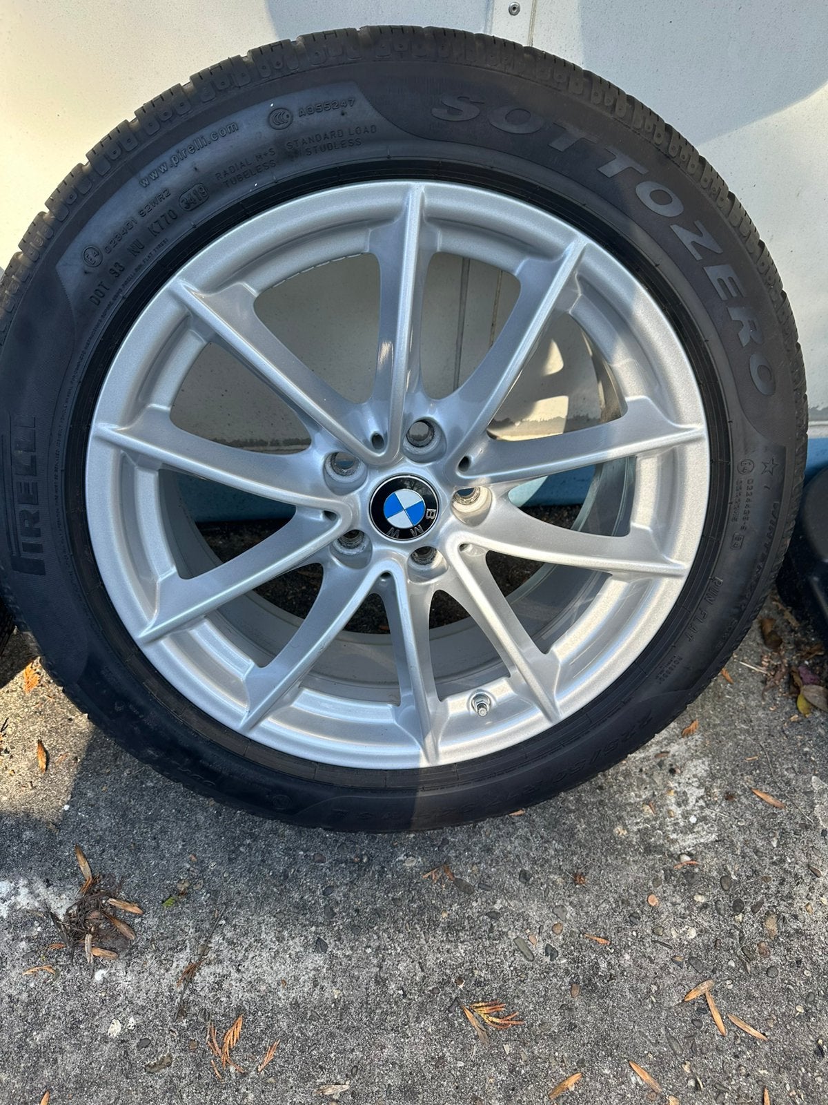 PIRELLI  banden 225 50 /17 Voor BMW 5 6 7 alleen G series, Gebruikt, 17 inch, Band(en), 225 mm