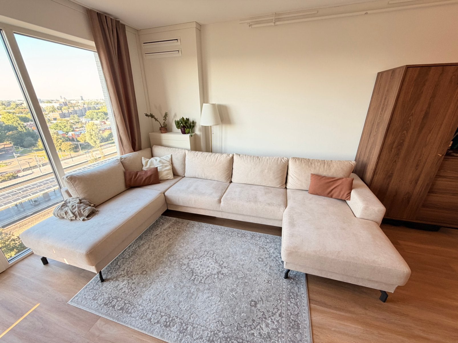 Royale U-bank met dubbele lounge, Huis en Inrichting, Ophalen, Zo goed als nieuw, Stof, Modern, scandinavisch
