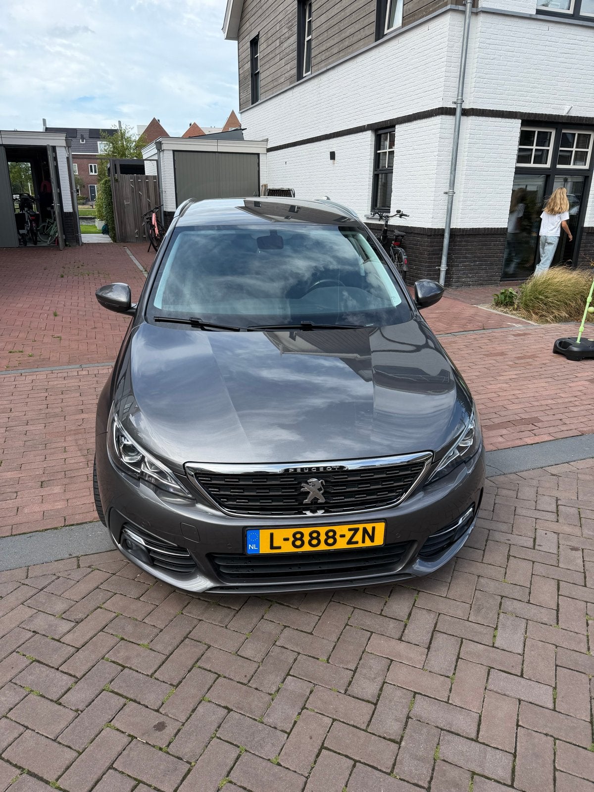 Peugeot 308SW Allure/Automaat/Trekhaak/Distributieriem nieuw, Auto's, 15 km/l, 1199 cc, 630 kg, 3 cilinders