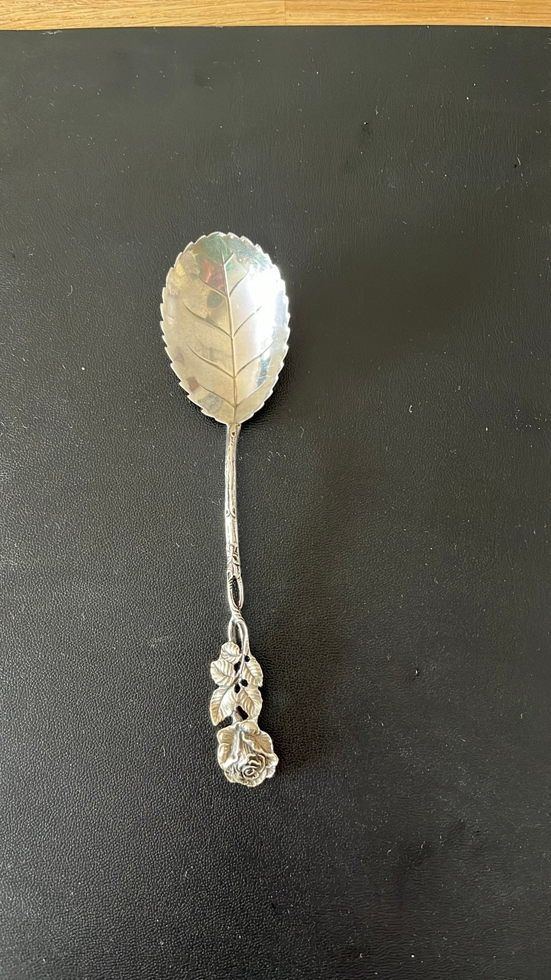 Hele mooie zilveren ( noten) lepel opscheplepel 3e gehalte, Antiek en Kunst, Antiek | Goud en Zilver, Ophalen of Verzenden, Zilver