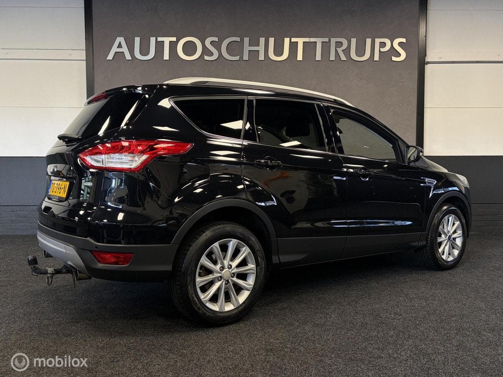 Ford Kuga 1.5 Titanium Styling Pack STOELVERW / TR.HAAK / CL, 4 cilinders, Bedrijf, Handgeschakeld, Kuga