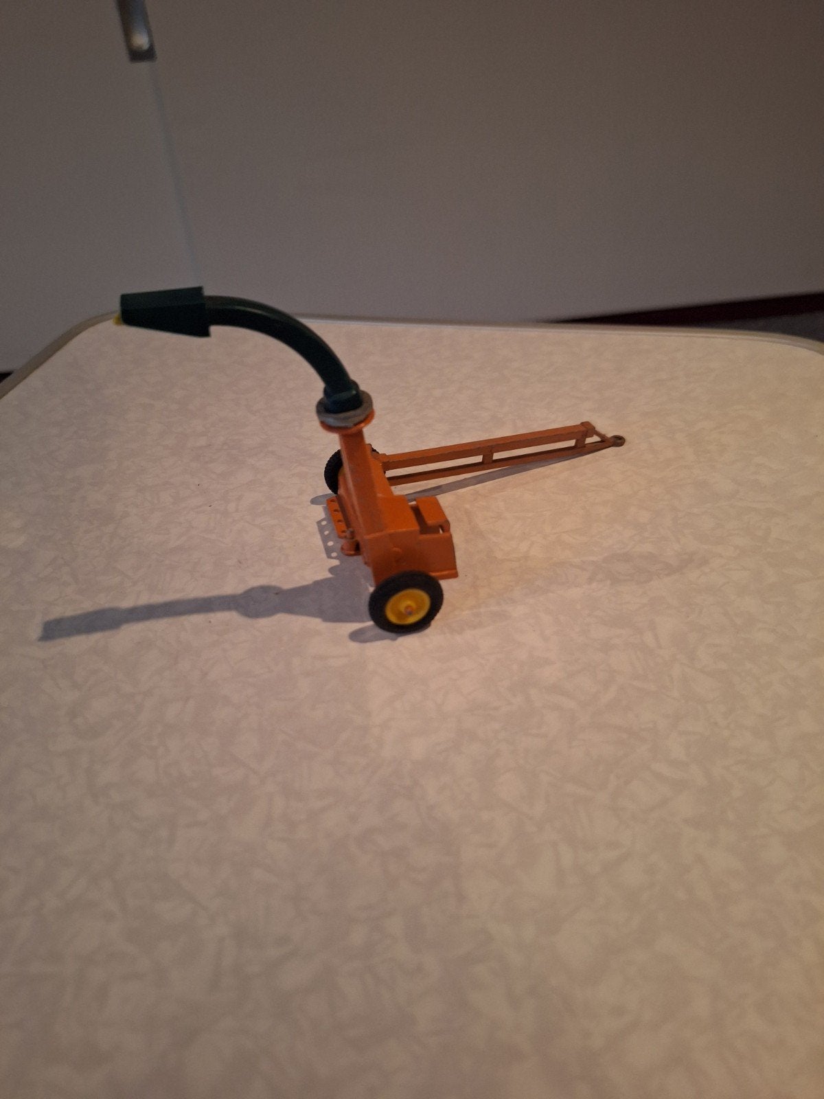 Vintage speelgoed landbouwmachine - Oranje met groen, Ophalen of Verzenden, Gebruikt