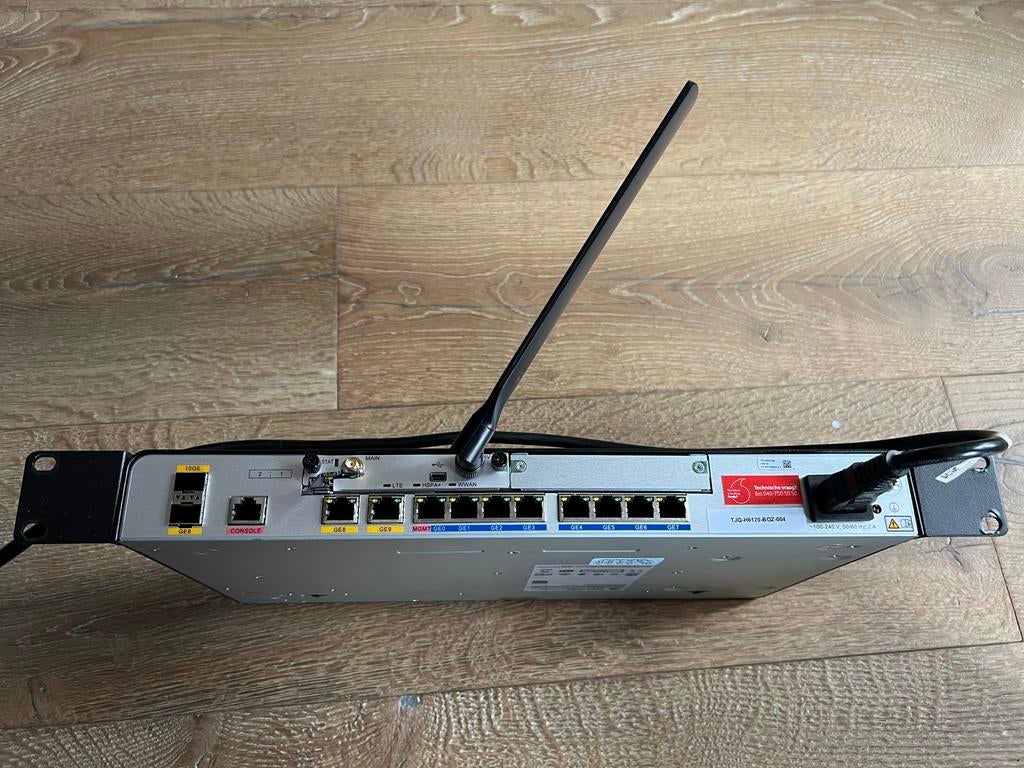 Huawei 5G Router/Ontvanger - Perfect voor Snel Internet, Ophalen of Verzenden, Gebruikt, Router met modem