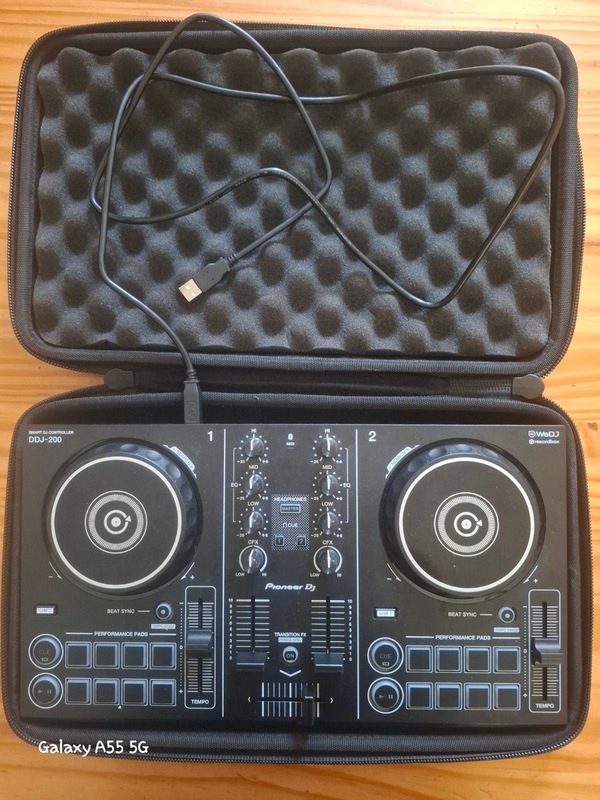Pioneer DJ DDJ-200 Smart DJ Controller met hoes, Ophalen of Verzenden, Zo goed als nieuw, Dj-set