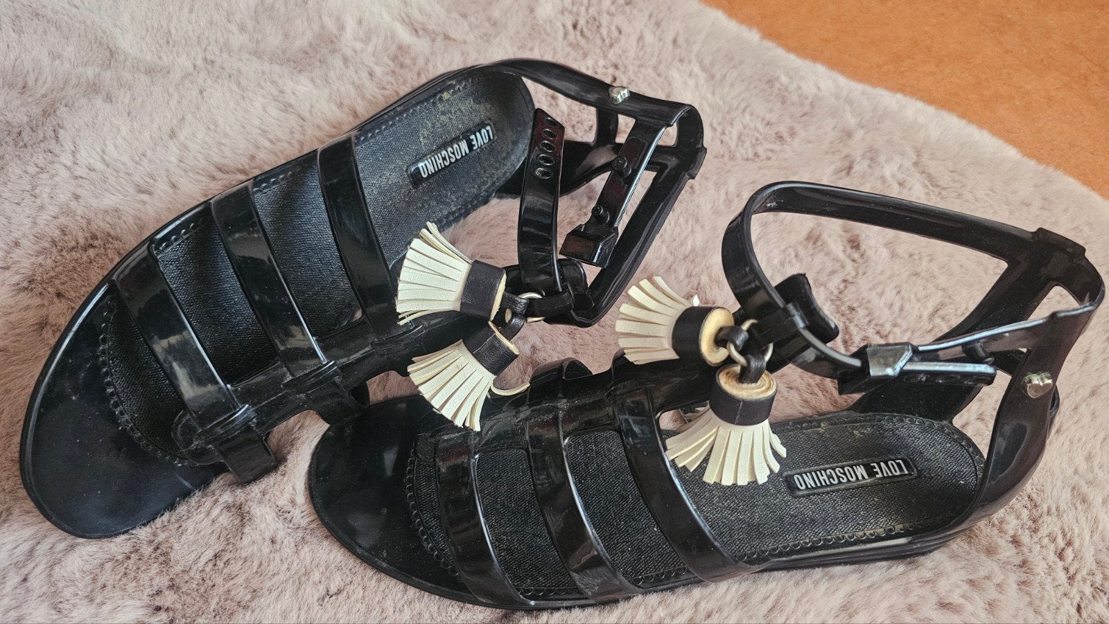 Love Moschino sandalen maat 39 - Zo goed als nieuw, Ophalen of Verzenden