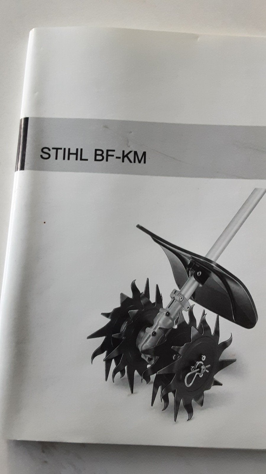 Stihl BF-KM Frees - Slechts 1x gebruikt!, Doe-het-zelf en Verbouw, Ophalen, Zo goed als nieuw, Tuinfrees, Stihl