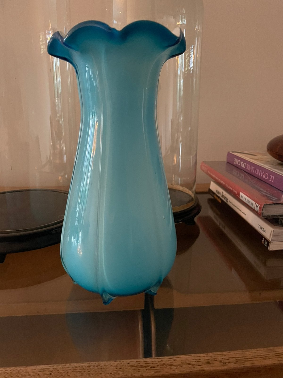 grote 30 cm blauwe vaas glas glazen design, Huis en Inrichting, Woonaccessoires | Vazen, Ophalen of Verzenden, Zo goed als nieuw