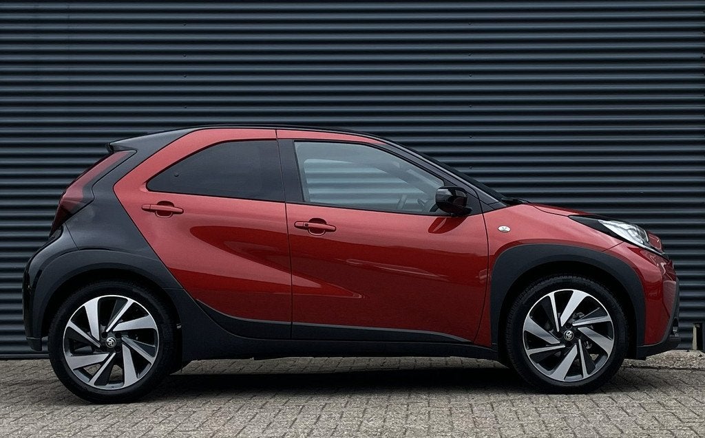 Toyota Aygo X 1.0 VVT-i 72pk, Auto's, Toyota, 4 stoelen, 3 cilinders, Geïmporteerd, 998 cc