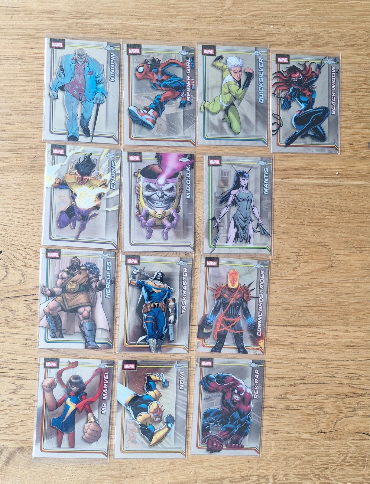 Marvel Topps Chrome Trading Cards - 13 Kaarten Set, Hobby en Vrije tijd, Verzamelkaartspellen | Overige, Ophalen of Verzenden