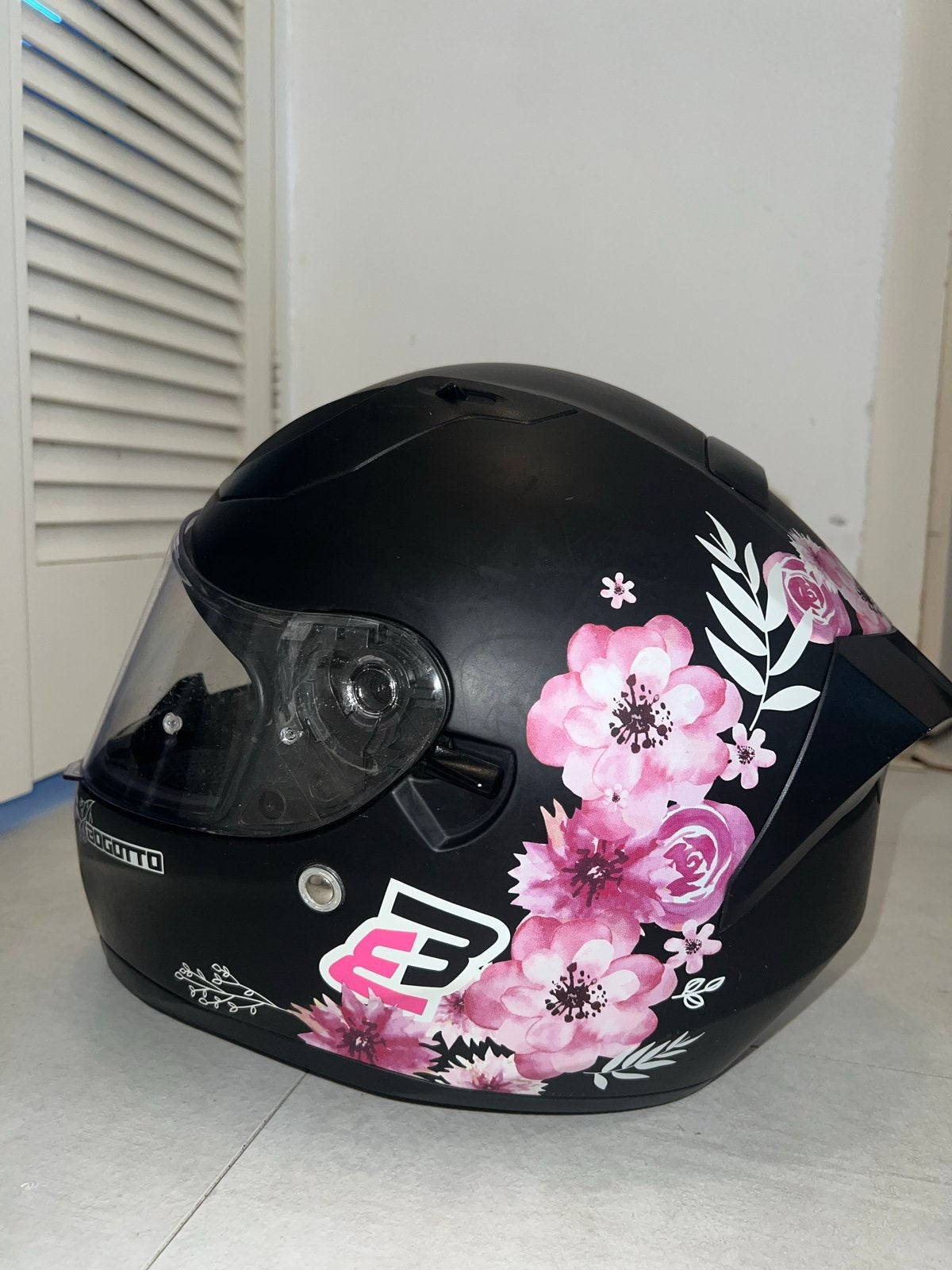 Bogotto V586 Integraalhelm Zwart met Roze, XS, Integraalhelm, Dames, Tweedehands