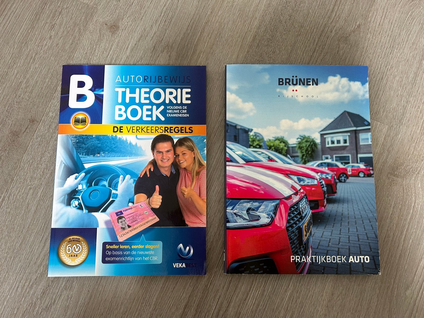 Auto theorie & praktijk boek, Boeken, Ophalen of Verzenden, Zo goed als nieuw, Overige niveaus, Nederlands