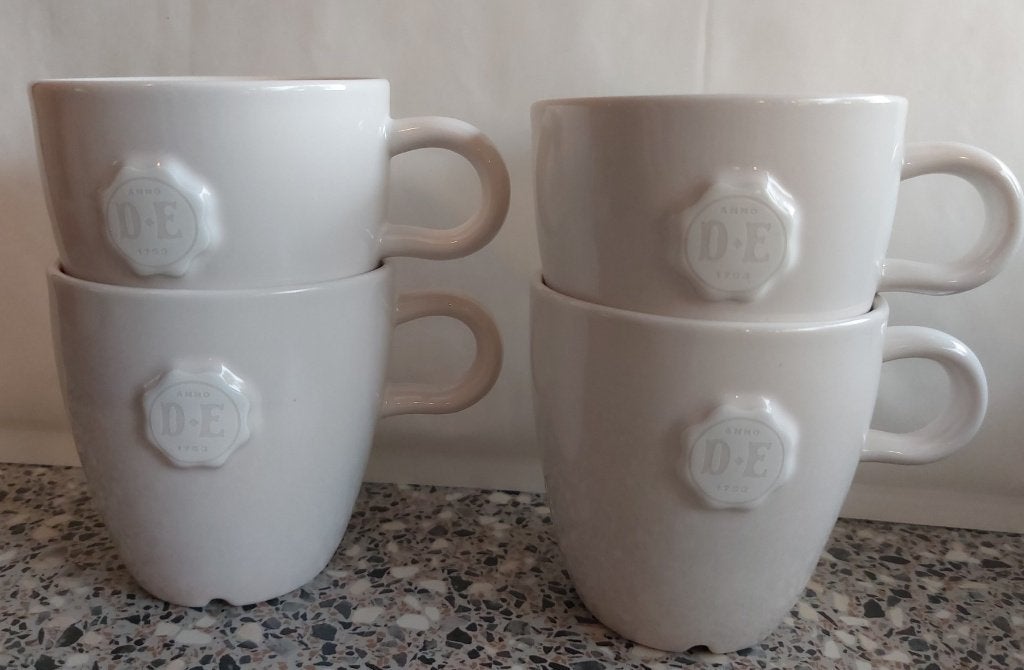 4 bekers mokken mok DE Wit Creme Mosa Douwe Egberts met oor, Overige merken, Zo goed als nieuw, Overige stijlen, Aardewerk