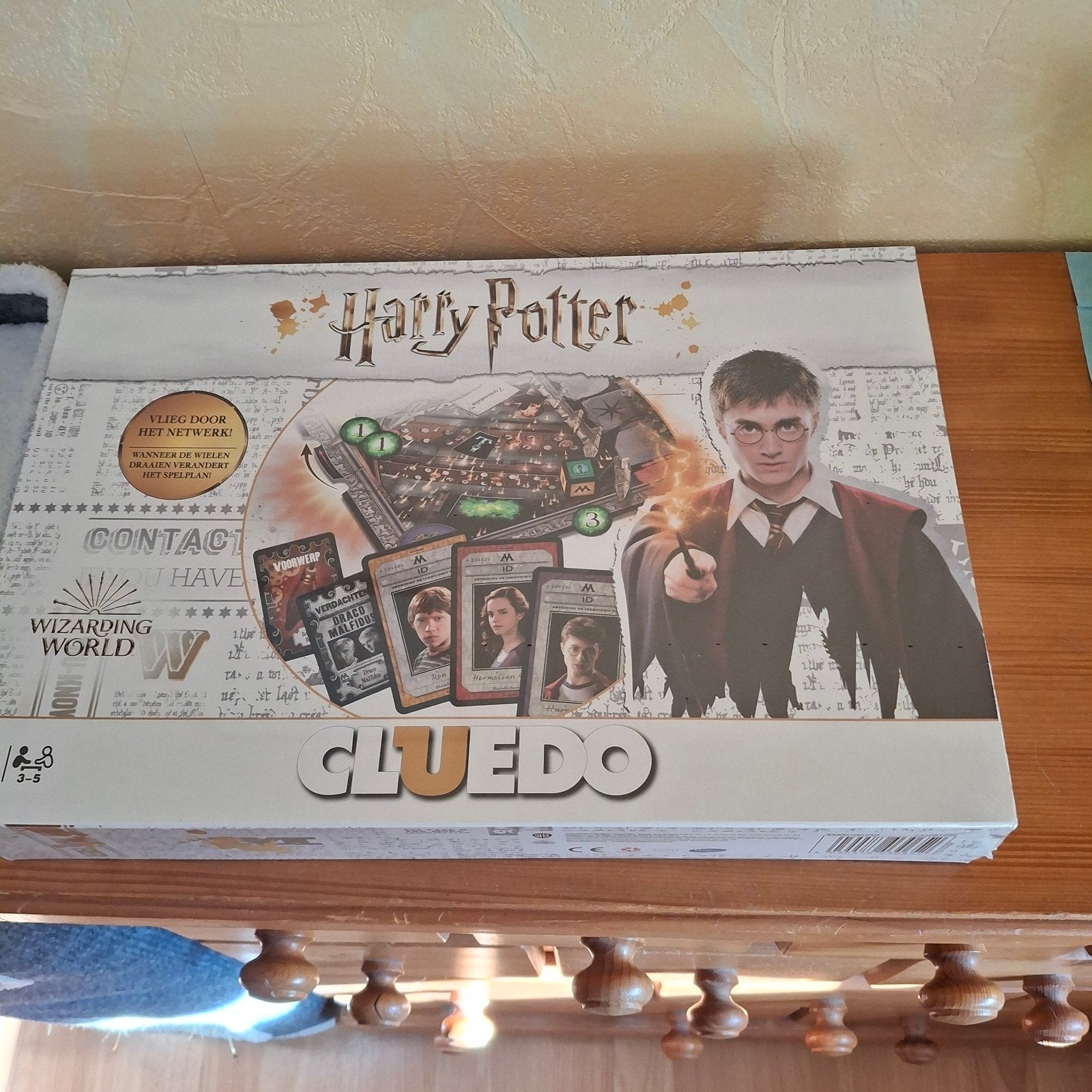 Harry Potter Cluedo Bordspel - Mysterie in Zweinstein, Hobby en Vrije tijd, Gezelschapsspellen | Bordspellen, Vijf spelers of meer