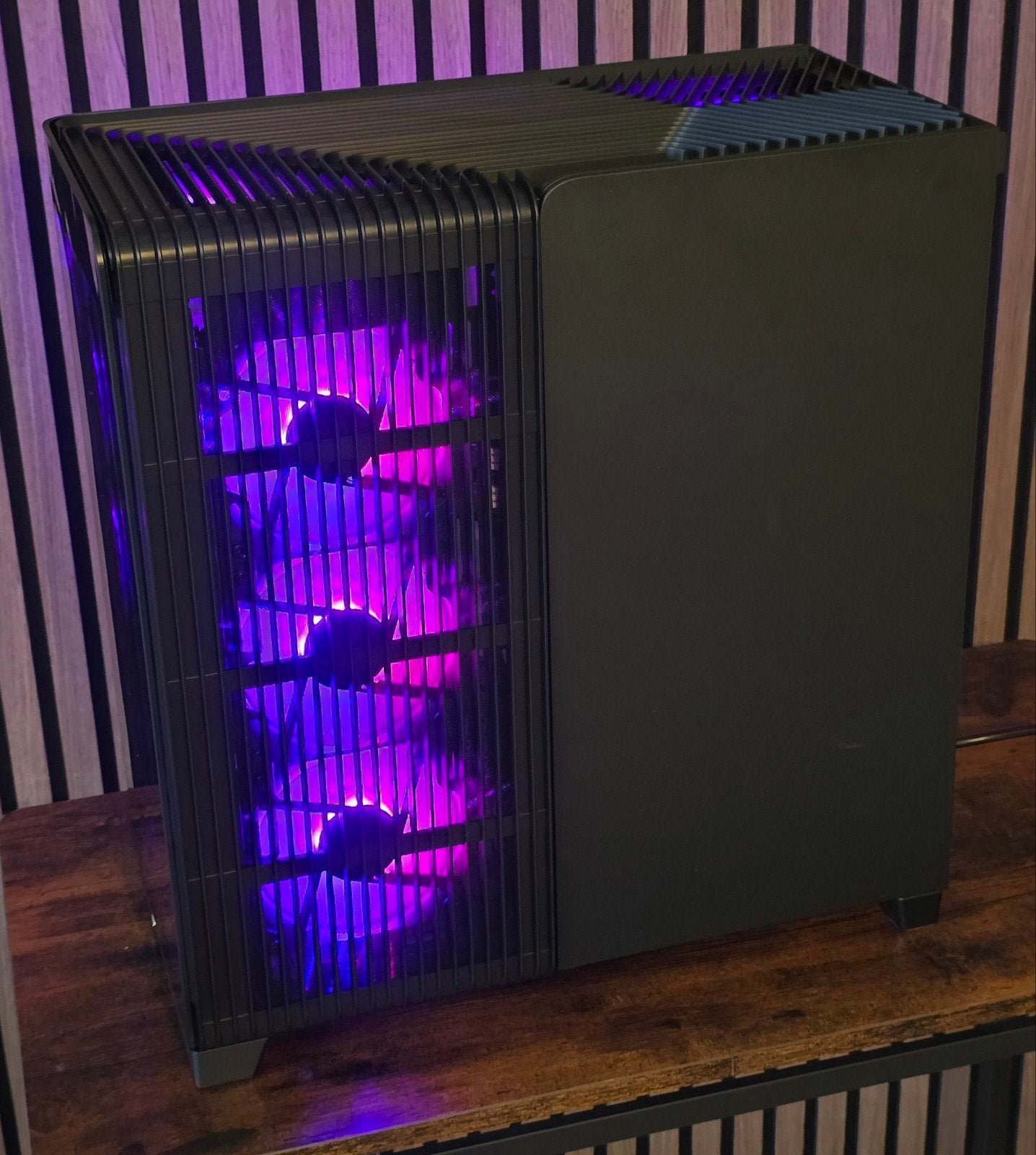 Foto 14 van Gaming PC – Ryzen 9 7900x  / RX 9070 16 GB / 32GB DDR5