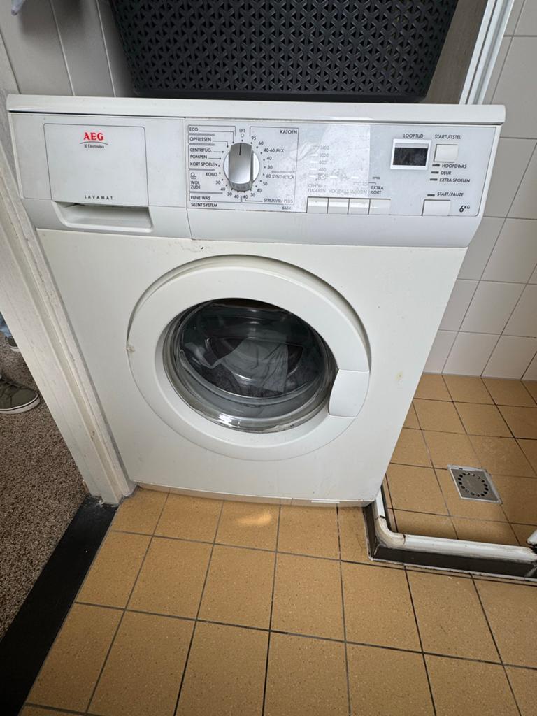 AEG Lavamat Wasmachine - werkt goed, Witgoed en Apparatuur, Wasmachines, Ophalen, Gebruikt, Voorlader, 85 tot 90 cm