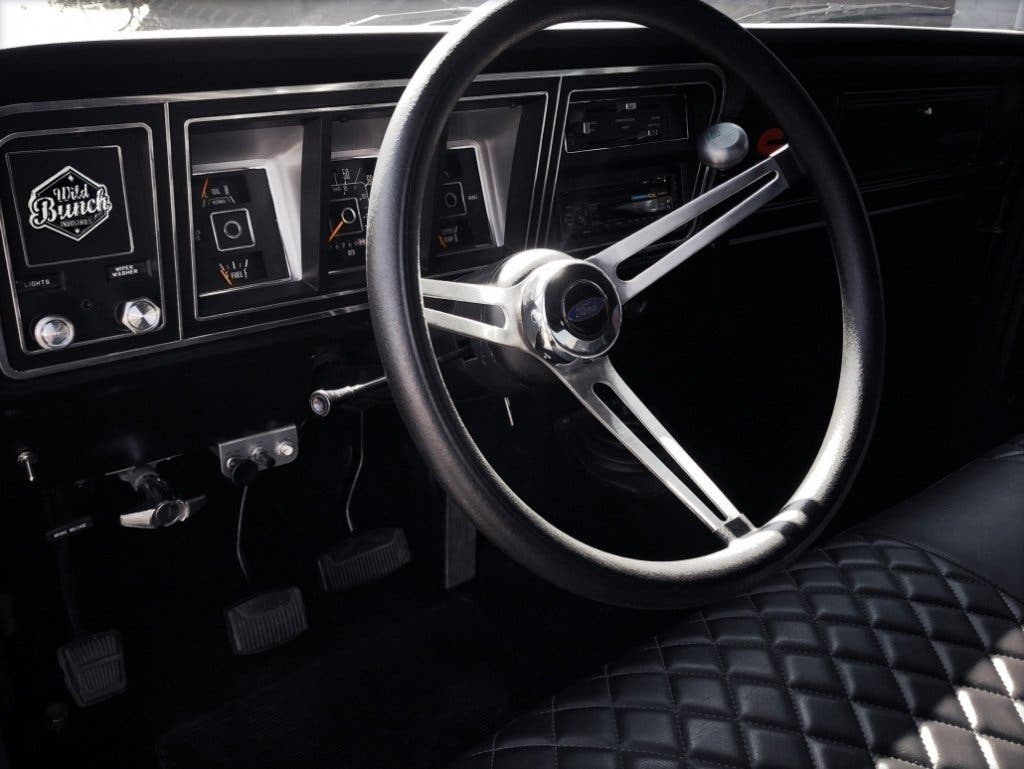 Custom Ford F250 V8 uit 1978, gerestaureerd, foto 12