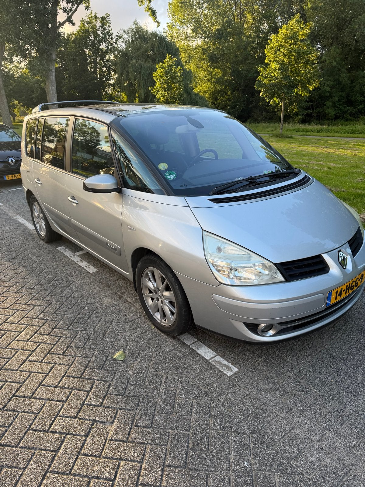 Renault Espace 2.0 16V Turbo 125KW AUT 2008 Grijs, Auto's, 1998 cc, 4 cilinders, 2000 kg, 7 stoelen