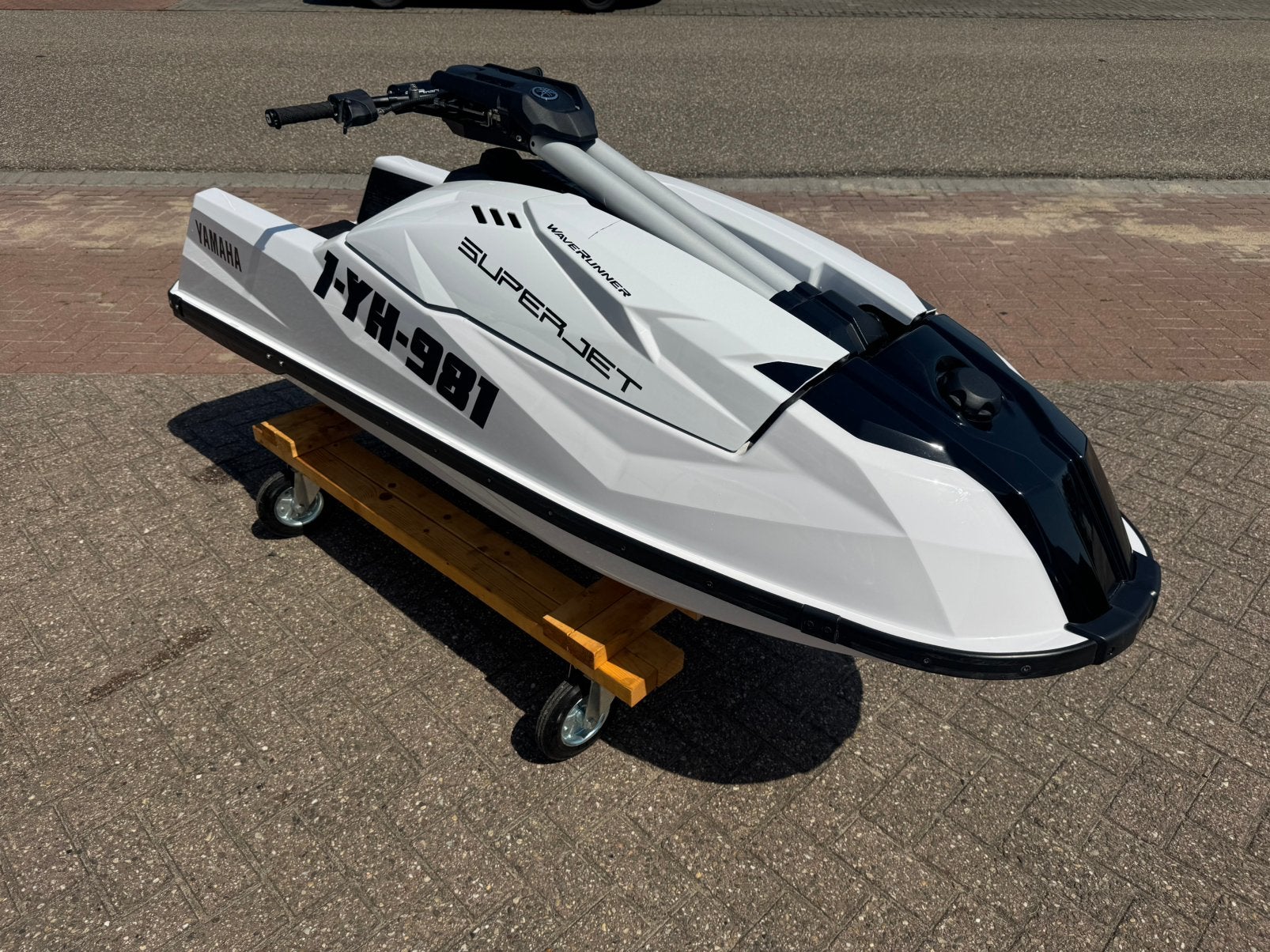 Yamaha Superjet 1050, Watersport en Boten, Jetski's en Waterscooters, Ophalen, Zo goed als nieuw, Benzine, Minder dan 70 pk