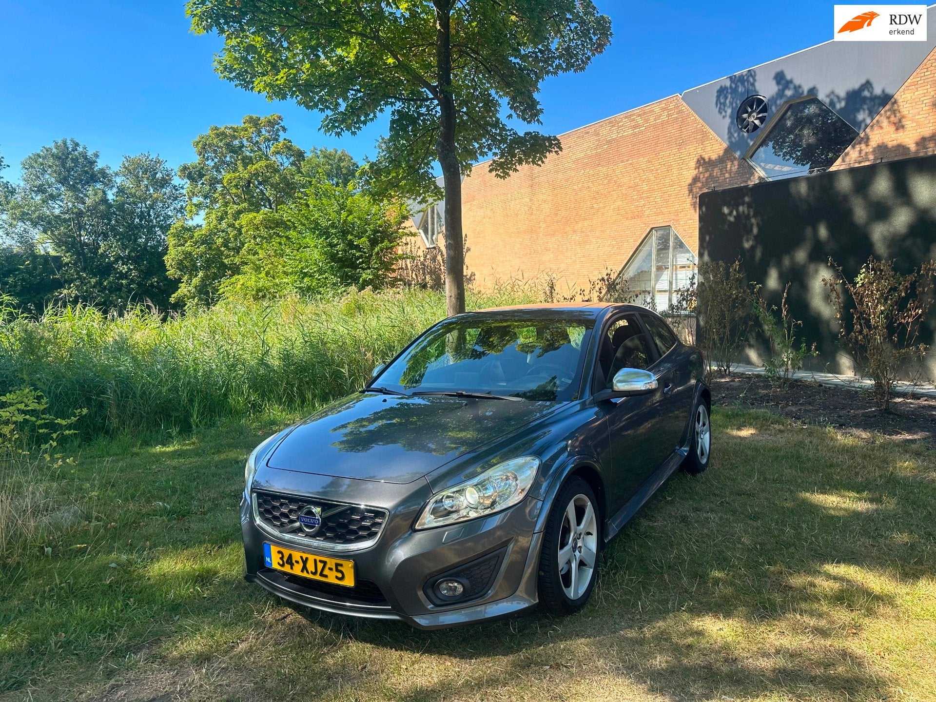 Volvo C30 1.6 D2 R-edition Airco Pano Xenon Cruise, Auto's, Voorwielaandrijving, 28 km/l, Gebruikt, 4 cilinders