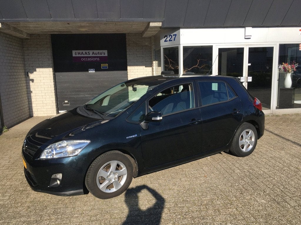 Toyota Auris 1.8 Full Hybrid Business / NAVI / CAMERA / DEAL, Auto's, Toyota, Euro 5, Stof, Gebruikt, Zwart
