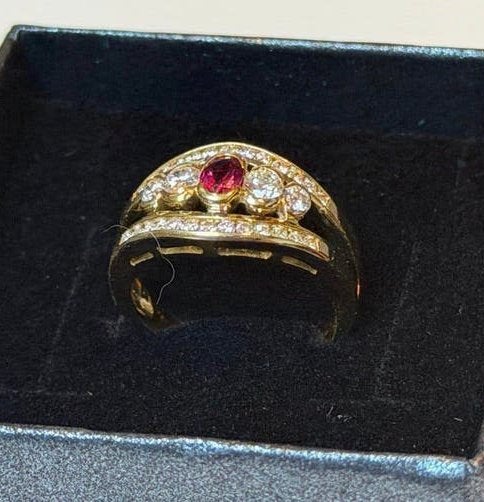 18K gouden ring met natuurlijke VVS diamanten en robijn!, 18 tot 19, Ophalen of Verzenden, Met edelsteen, Dame