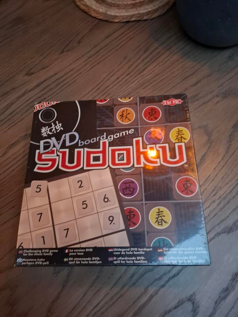 Sudoku board game (nieuw in plastic), Hobby en Vrije tijd, Gezelschapsspellen | Kaartspellen, Ophalen of Verzenden