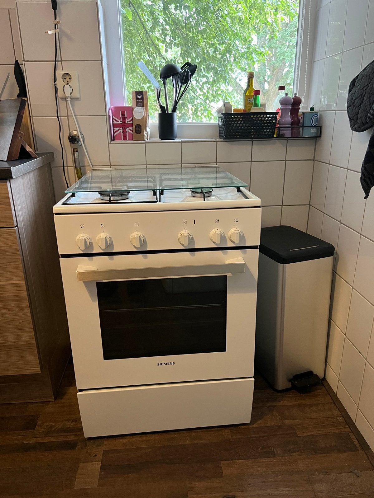 Gasfornuis Siemens, Ophalen, 4 kookzones, Zo goed als nieuw, Gas