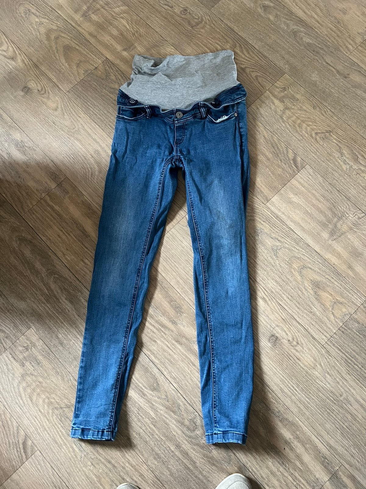 Zwangerschaps spijkerbroek maat 28 van prenatal, Kleding | Dames, Blauw, Ophalen of Verzenden, Maat 36 (S), Gedragen