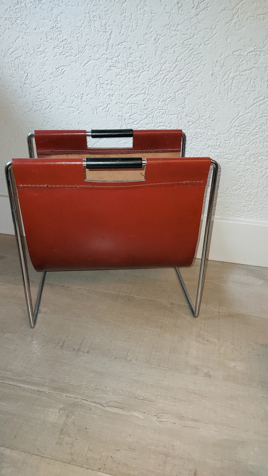 Vintage Lectuurbak / Krantenbak Leer en Chroom, Gebruikt, Lectuurbak, Leer, Geschikt voor vinyl