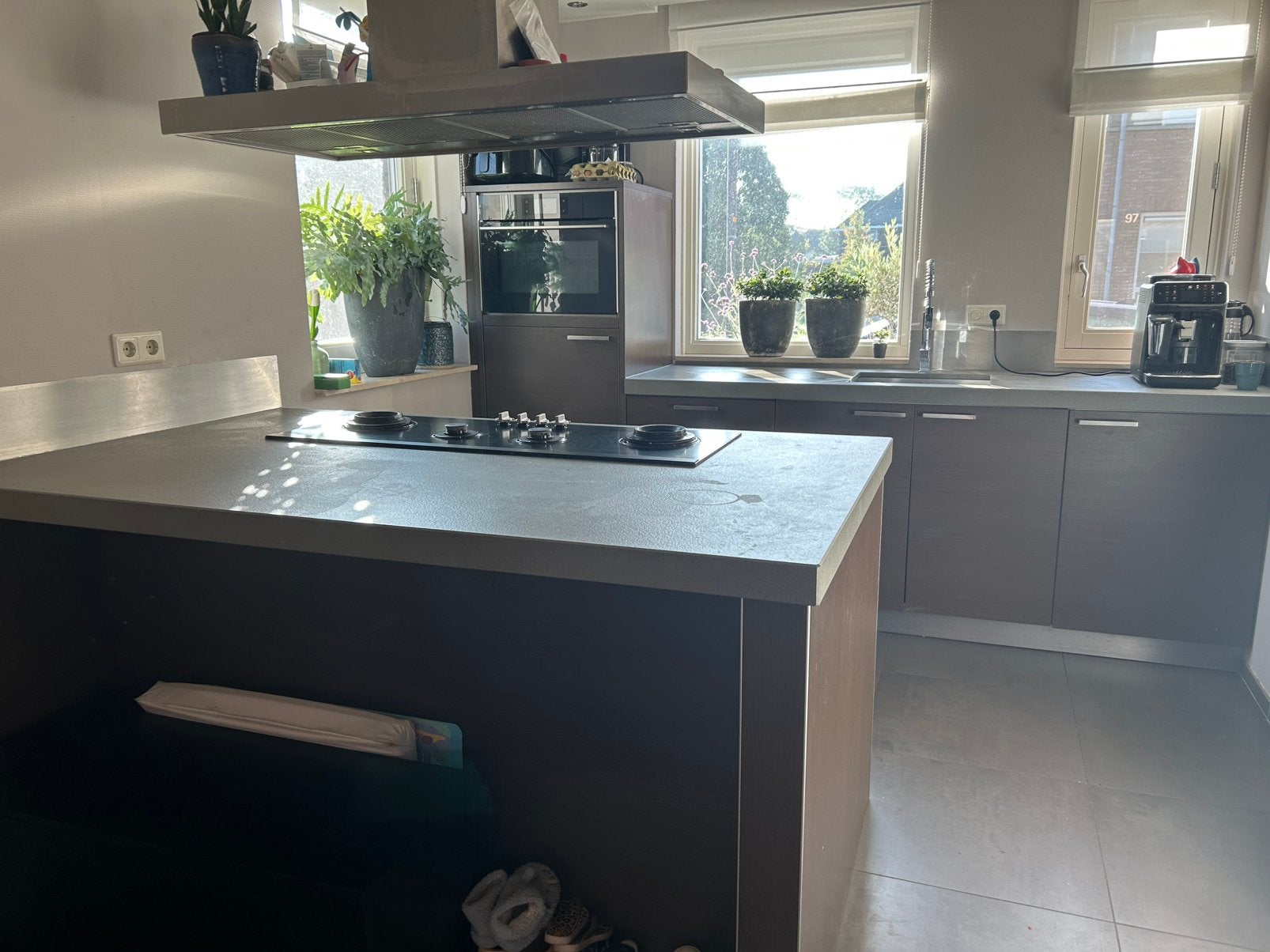 Keuken met schiereiland, Huis en Inrichting, Ophalen, Gebruikt, Bruin, Overige typen